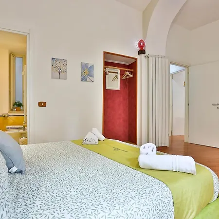 Guesthost - Porta Medina Appartement Naples