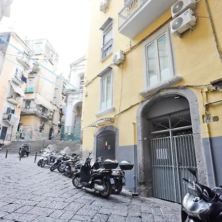 Guesthost - Porta Medina