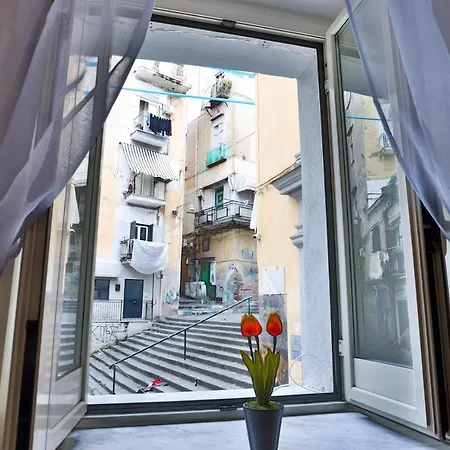 Guesthost - Porta Medina * Naples